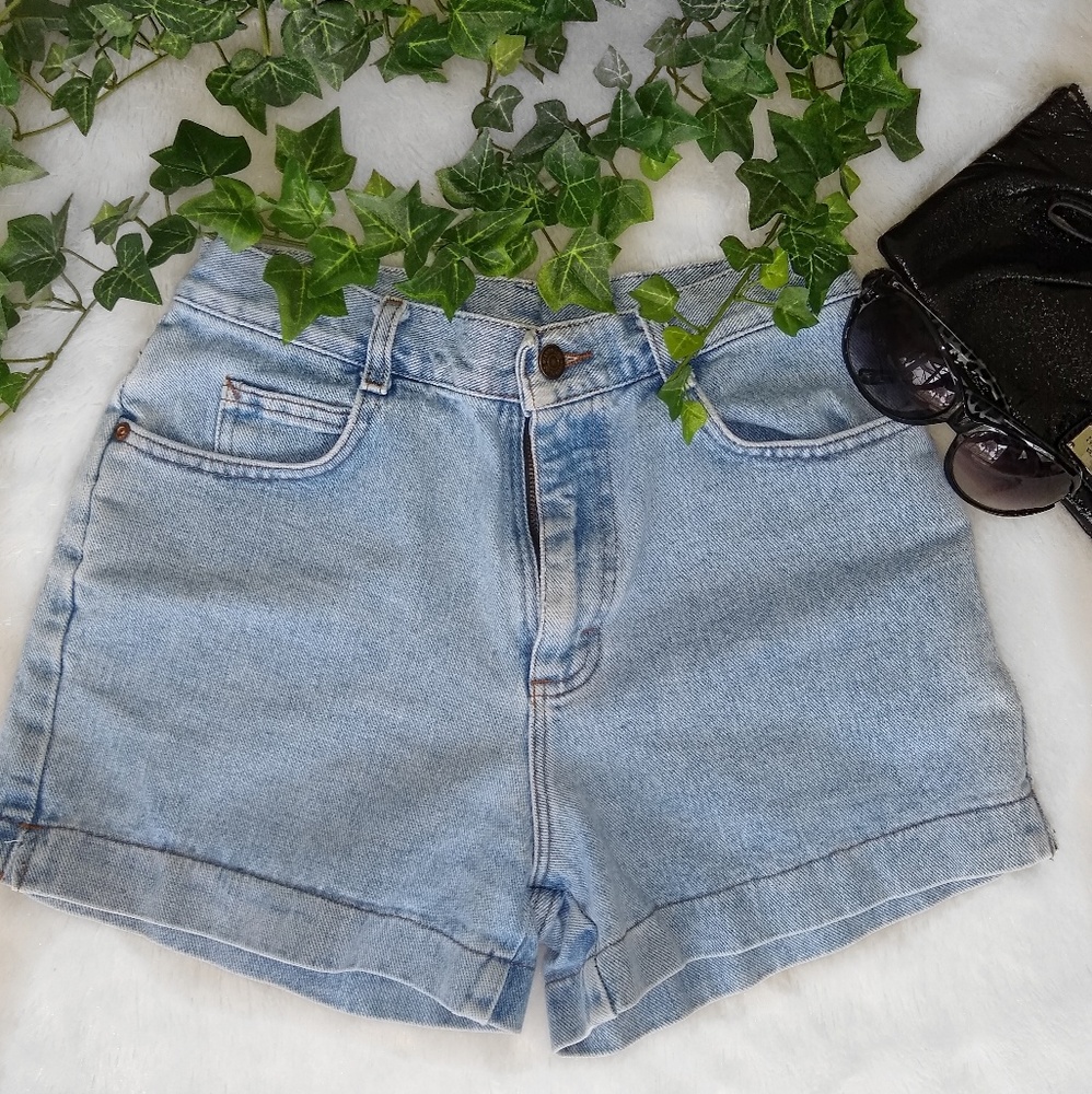 ๐ Lee blue high-waisted shorts ๐ - Picture 4 of 5